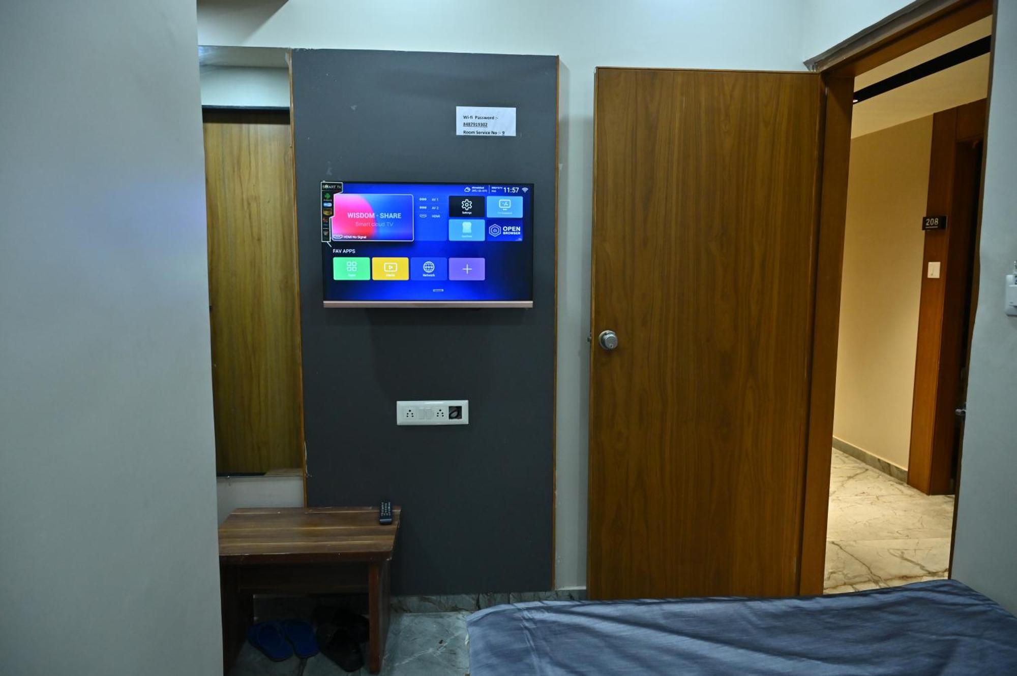 Hotel Sury Villa Ahmedabad Exterior foto