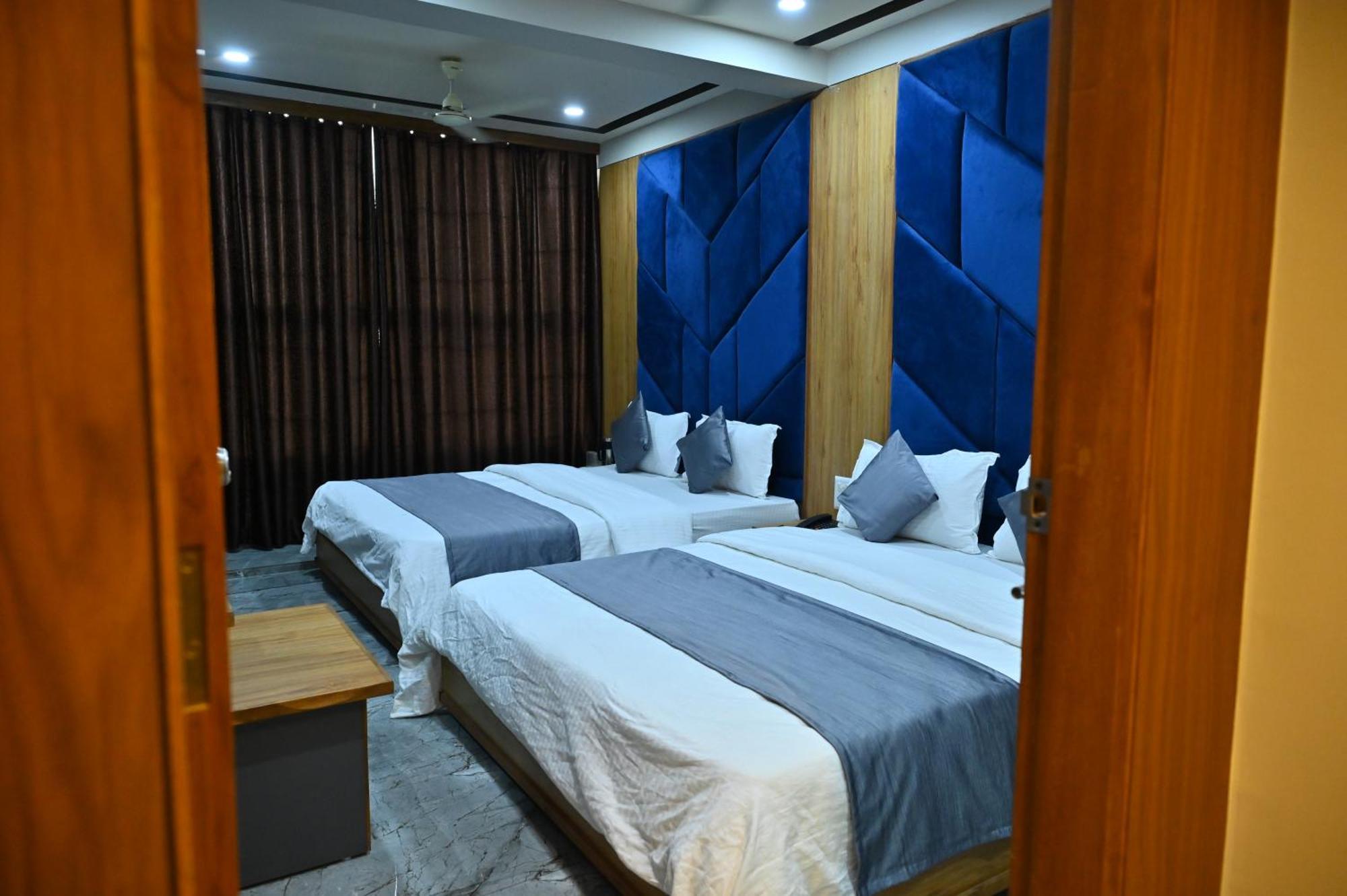 Hotel Sury Villa Ahmedabad Exterior foto
