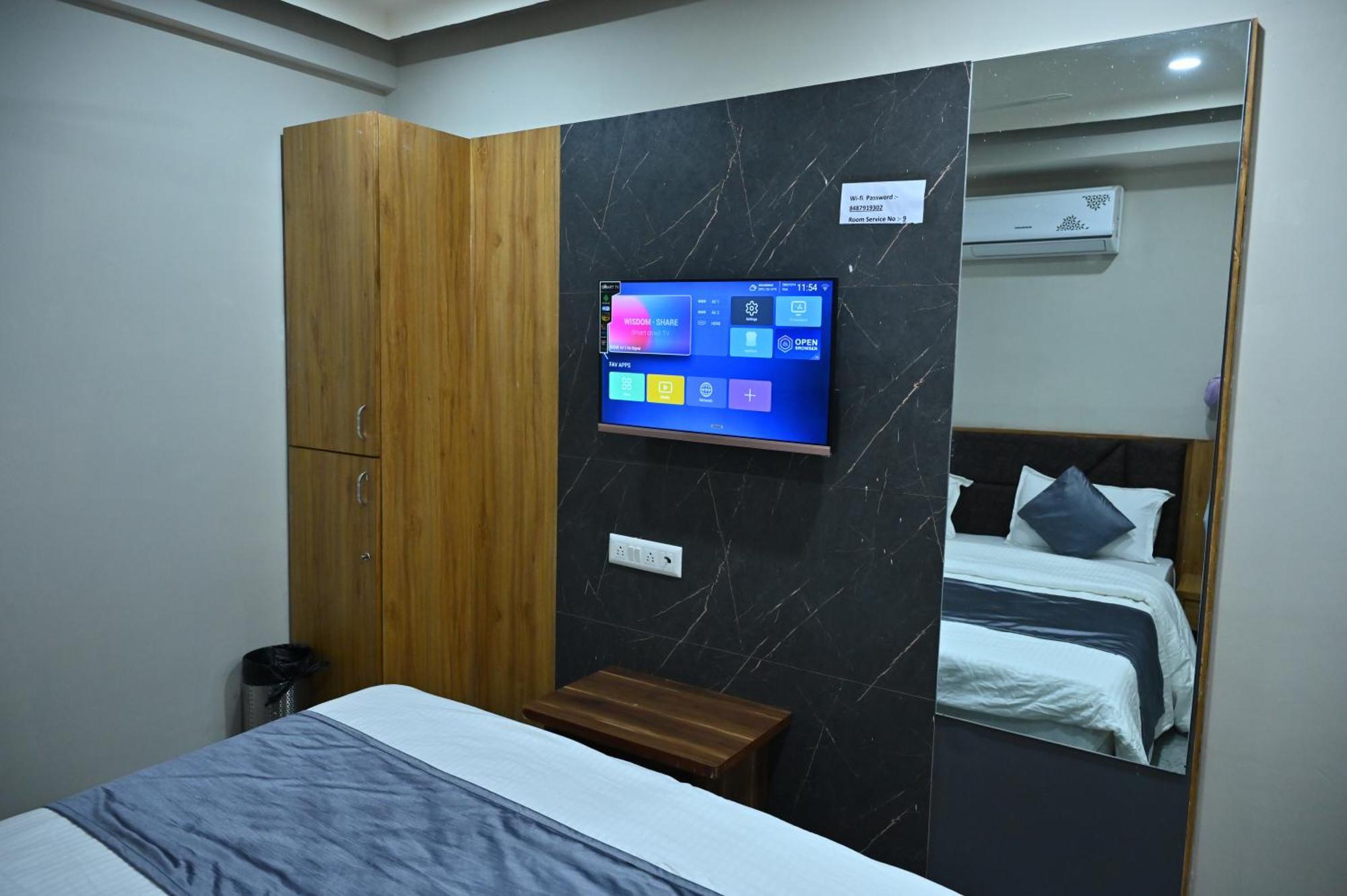 Hotel Sury Villa Ahmedabad Exterior foto